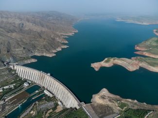 The Kempir-Abad reservoir and the Andijan Dam (Uzbekistan) that created it