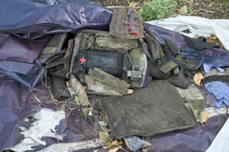 Снаряжение погибших украинских военнослужащих у морга. Донецкая область, 16 октября 2023 года