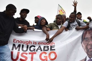 «Достаточно — значит достаточно». Мугабе должен уйти