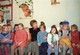 Раиса Горбачева посещает детскую клиническую больницу Минздрава РСФСР, 22 декабря 1989 года