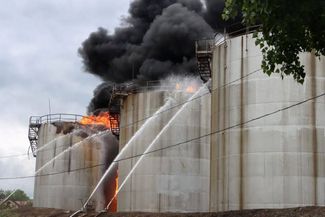 Fire at a fuel storage facility in the Matveevo-Kurgan region, May 31, 2026