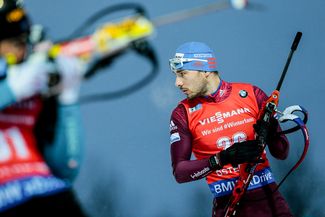 Антон Шипулин на соревнованиях в этапе Кубка мира шведском Остерсунде, 2 декабря 2017 года