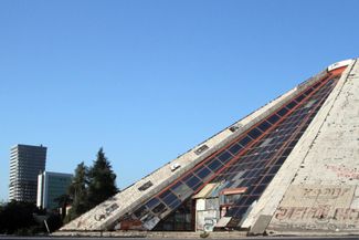 Пирамида в 2013 году