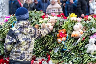 A memorial to the victims of the Kemerovo shopping center fire, March 26, 2018