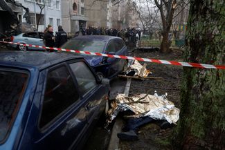 Тела погибших при крушении вертолета