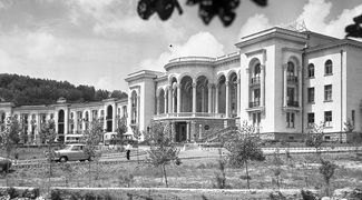 Санаторий Центросоюза. Цхалтубо, Грузинская ССР. 1965 год