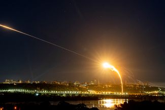 Система ПВО поражает беспилотник «Шахед». 30 мая 2023 года. 