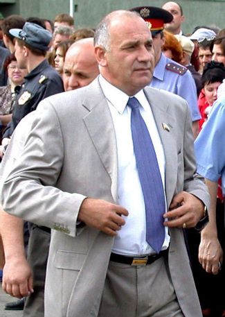 Бывший мэр Энгельса Михаил Лысенко, 2003