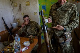 Бойцы украинской территориальной обороны