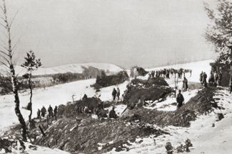 Кавалерийский полк укрепился среди снега. Восточный фронт Первой мировой войны