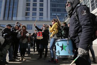 Antifascist protesters. St. Petersburg, March 22, 2015.