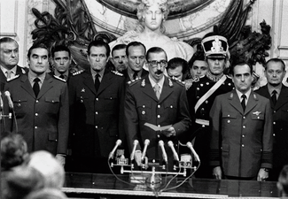 Присяга генерала Хорхе Рафаэля Виделы на посту президента Аргентины. 29 марта 1976 года