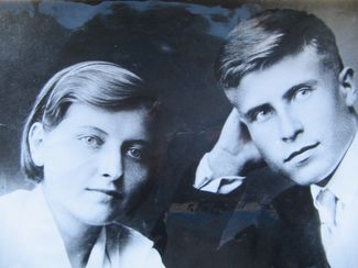 Бабушка Екатерина Ивановна и дед Александр Иванович накануне войны, в 1938 году