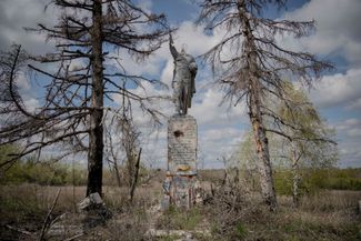 Monument to a Soviet soldier, damaged in 2022 during the battles Dolzhinkoy village in Izyum district of Kharkov region, May 1, 2026