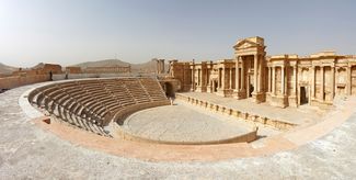 Архивная фотография амфитеатра в Пальмире