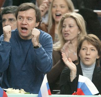 Татьяна Дьяченко и Валентин Юмашев во время финального матча Кубка Дэвиса. 27 ноября 2002 года