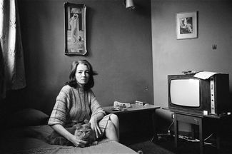 Кристин Килер в своей квартире в Лондоне, 19 июня 1980 года