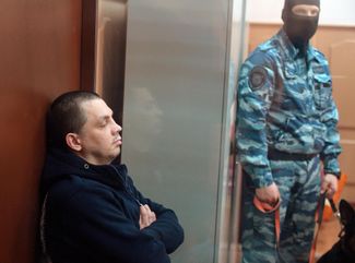 Василий Стрижаков на заседании по избранию меры пресечения в Басманном районном суде Москвы, 26 апреля 2022 года