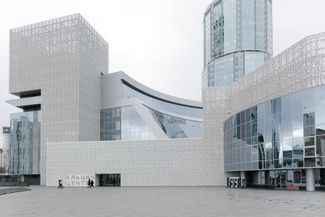 «Мы отказались от фронды довольно быстро» «Ельцин-центр» много лет был почти оппозиционной площадкой, которая у многих вызывала раздражение. После 24 февраля его не закрыли — но заставили замолчать