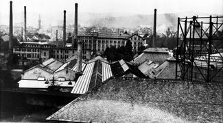 Вид на фабрику в городе Либерец, который в 1938 году под названием Райхенберг вошел в состав немецкого рейха