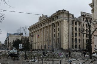 Площадь Свободы в Харькове после обстрелов 1 марта