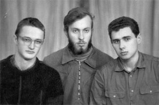 Будущие создатели коммуны СИД. Глеб Павловский — крайний справа. Одесса, 1969 год