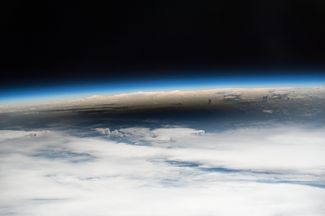 Вид на солнечное затмение с МКС