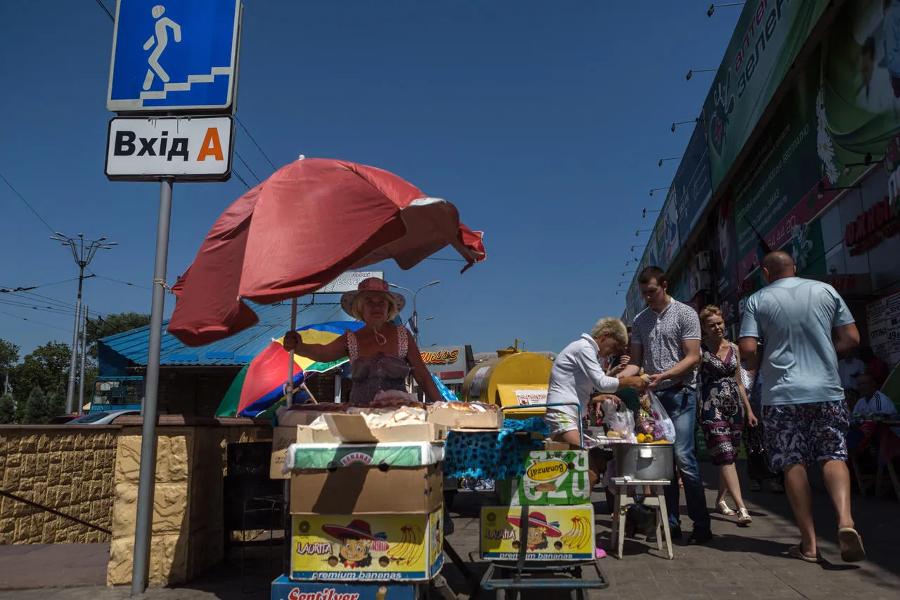 ДНР: свои курорты, свои телепередачи, но валюта — российская Что происходит  в Донбассе. Большой репортаж «Медузы» — Meduza