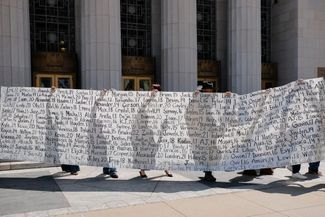 Technology companies equal cigarette manufacturers – Meduza