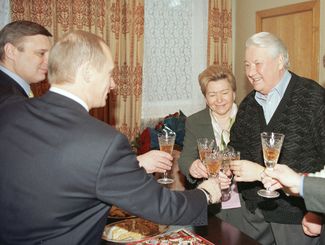 70-летие Бориса Ельцина в Центральной клинической больнице. 1 февраля 2001 года