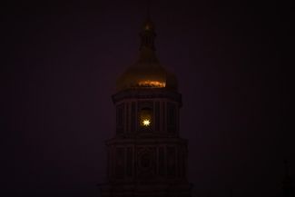 Колокольня Софийского собора на Софийской площади. Киев, декабрь 2022 года