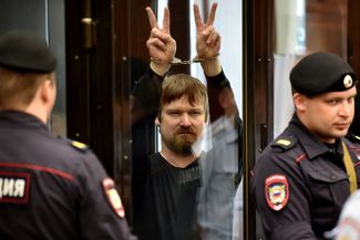 Леонид Развозжаев в Московском городском суде 24 июля 2014 года
