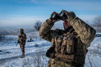 Военные ищут в небе российские беспилотники 