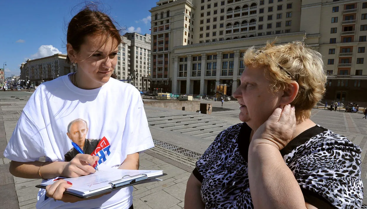 Правда ли, что власти проводят соцопросы с помощью спецслужб? Ученый  Григорий Юдин отвечает на самые популярные вопросы о российской социологии  — Meduza