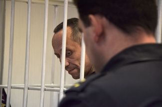 Михаил Попков во время вынесения приговора в Иркутском областном суде. 14 января 2015 года