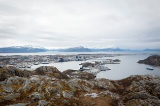 Норвежский «Буде/Глимт» — главная сенсация этого сезона в футболе. Команда из города за Полярным кругом уже победила «Манчестер Сити», «Атлетико» и «Интер» Ей помогает бывший военный летчик НАТО, а на воротах стоит гражданин России и Израиля
