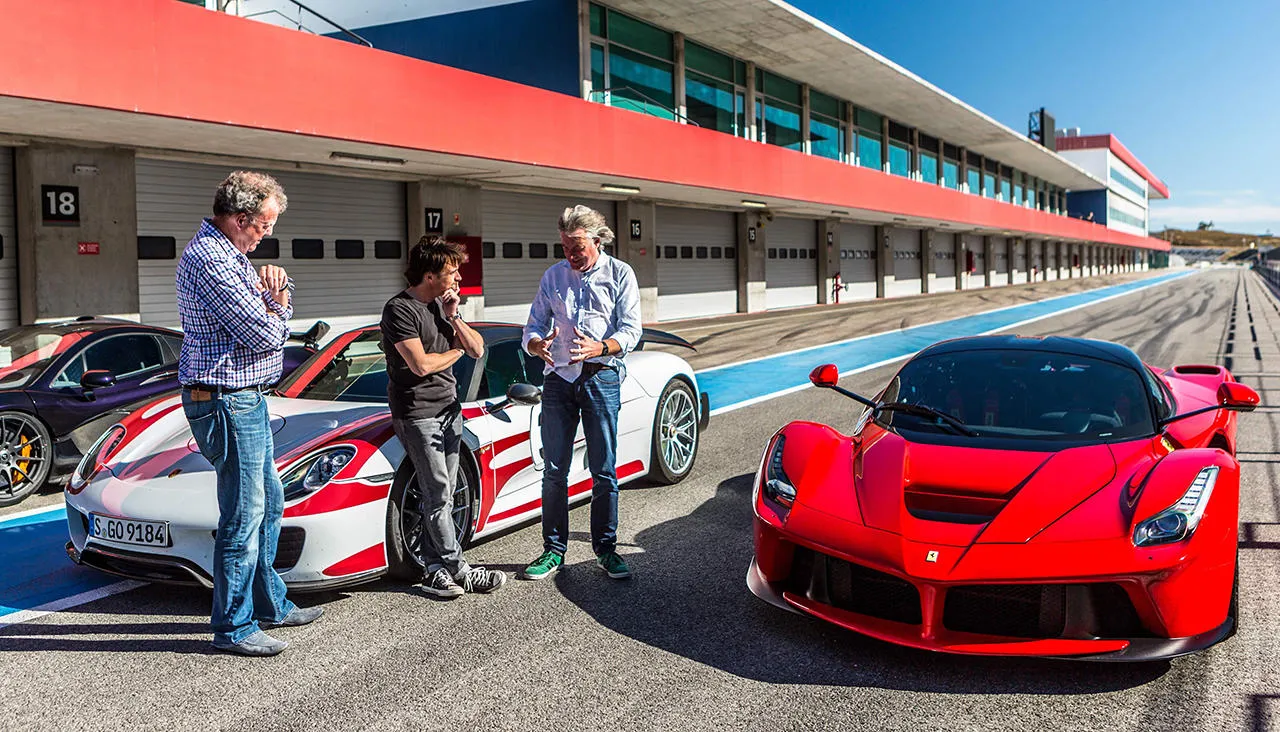 Джереми Кларксон вернулся. И это прекрасно The Grand Tour вместо Top Gear.  Что нужно знать о самом дорогом автошоу в мире — Meduza