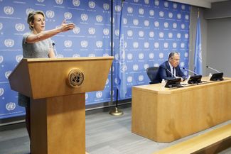 Мария Захарова и Сергей Лавров на пресс-конференции во время Генеральной Ассамблеи ООН, 22 сентября 2017 года