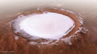 Кратер Королёва на Марсе, сфотографированный зондом Mars Express. 20 декабря 2018 года.