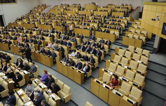 Члены фракции «Справедливая Россия» покинули зал заседаний Госдумы во время отчета Владимира Путина. 11 апреля 2012 года