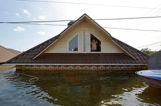 Жительница Голой Пристани отказывается эвакуироваться из затопленного дома