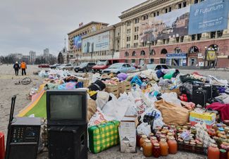 Residents of Kharkiv are collecting humanitarian aid