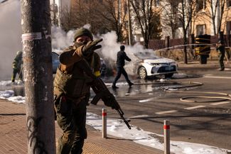 Последствия уличных боев в Киеве