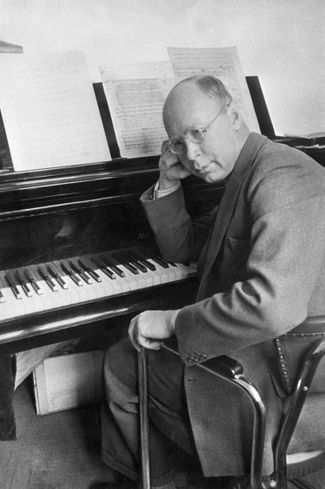 “Peter and the Wolf” is 90 years old! Why is Sergei Prokofiev’s symphonic tale not as simple as it seems? What does it have in common with the music of Wagner, Stravinsky and Schoenberg?