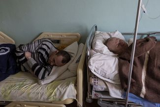 Раненые в больнице. Бровары, Киевская область