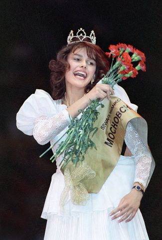 Masha Kalinina, winner of the 1988 “Moscow Beauty” contest. July 17, 1988