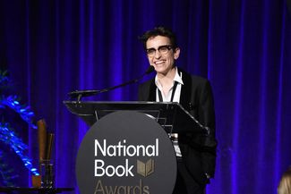 Маша Гессен на церемонии вручения National Book Awards в Нью-Йорке, 15 ноября 2017 года