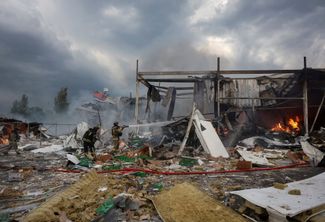 On July 4, as a result of a new strike on Kramatorsk, a FAB-250 aerial bomb set fire to a department store. Five people were injured