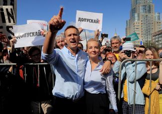 On July 20, 2019, the Navalnys attend a protest against Moscow officials’ refusal to register more than a dozen independent candidates in upcoming local elections. Subsequent demonstrations end in a violent police crackdown and a series of felony prosecutions against activists that becomes known as the “Moscow case.”