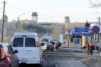 A vehicle crossing point on the Russian-Estonian border in the Russian town of Ivangorod